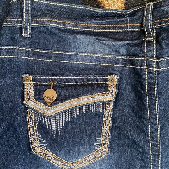 Embellished Pocket Dark Wash Distressed Denim Jeans women 18 - Picture 9 of 13